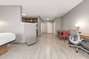 Hawthorn Extended Stay by Wyndham Bedford / Dallas