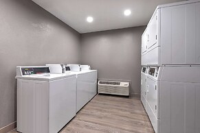 Hawthorn Extended Stay by Wyndham Bedford / Dallas