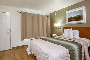 HomeTowne Studios by Red Roof Philadelphia - Maple Shade, NJ