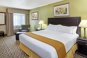 Holiday Inn Express & Suites Chicago-Libertyville by IHG