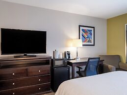 Holiday Inn Express & Suites Chicago-Libertyville by IHG