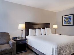 Holiday Inn Express & Suites Chicago-Libertyville by IHG