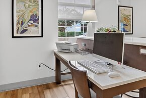 Holiday Inn & Suites Dallas-Addison by IHG
