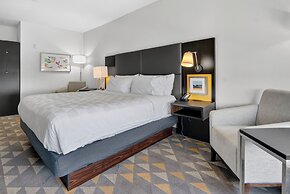Holiday Inn & Suites Dallas-Addison by IHG