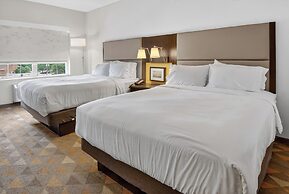 Holiday Inn & Suites Dallas-Addison by IHG