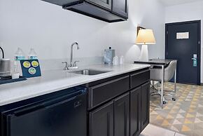 Holiday Inn & Suites Dallas-Addison by IHG
