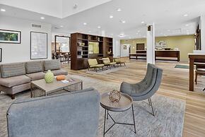 Holiday Inn & Suites Dallas-Addison by IHG
