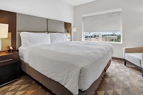 Holiday Inn & Suites Dallas-Addison by IHG