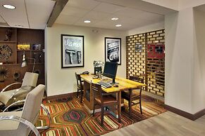 Four Points by Sheraton Nashville Airport