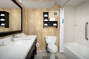 Hampton Inn & Suites Alpharetta