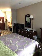 Super 8 by Wyndham Aurora/Naperville Area