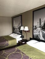 Super 8 by Wyndham Aurora/Naperville Area