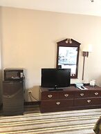 Super 8 by Wyndham Aurora/Naperville Area