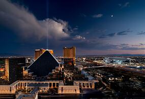 Mandalay Bay Resort And Casino