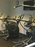 Meadowlands Plaza Hotel