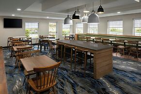 Fairfield Inn & Suites by Marriott Lake Oswego