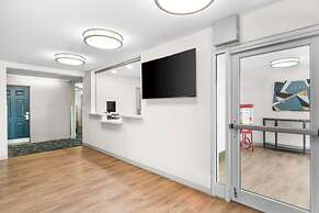 Sonesta Simply Suites Austin South