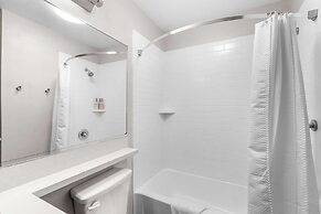 Sonesta Simply Suites Austin South