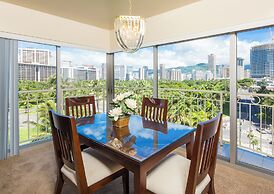 Castle Waikīkī Shore