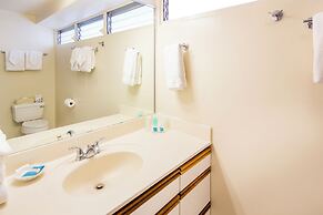 Castle Waikīkī Shore