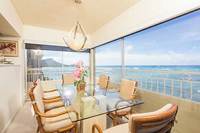 Castle Waikīkī Shore