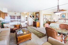 Castle Waikīkī Shore