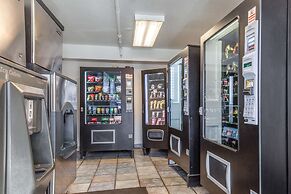 Motel 6 Phoenix, AZ - West