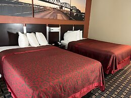 Days Inn & Suites by Wyndham Pine Bluff