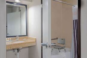 Baymont by Wyndham Henderson-Northeast Denver