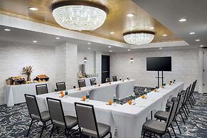 The Terrace Hotel Lakeland, Tapestry Collection by Hilton