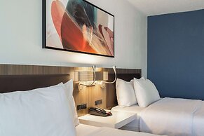 Hilton Garden Inn Chicago / Oak Brook
