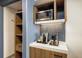 Hilton Garden Inn Chicago / Oak Brook