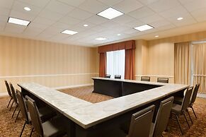 Hilton Garden Inn Chicago / Oak Brook
