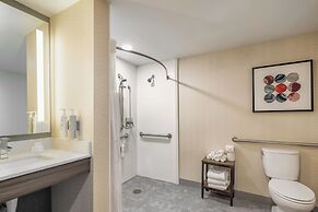 Hilton Garden Inn Chicago / Oak Brook