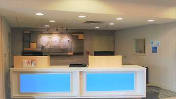 Holiday Inn Express Hotel & Suites Indianapolis North Carmel by IHG