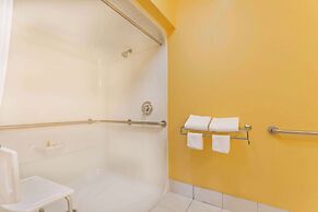 Days Inn by Wyndham Franklin