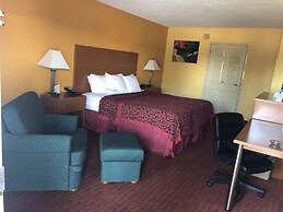 Days Inn by Wyndham Franklin