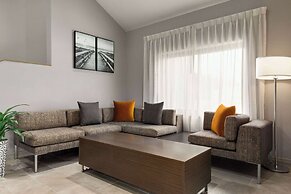 Wingate by Wyndham Salisbury