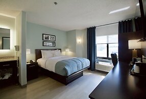 Wingate by Wyndham Salisbury