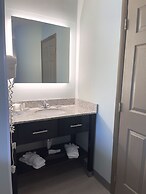 Wingate by Wyndham Salisbury