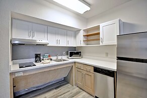 Homewood Suites by Hilton Boston-Peabody