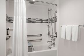 EVEN Hotel Ann Arbor S - University Area by IHG