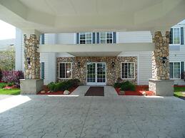 American Inn and Suites Houghton Lake