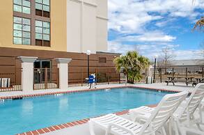Comfort Inn & Suites Biloxi - D'Iberville