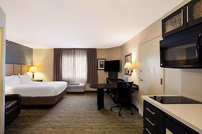 Sonesta Simply Suites  St Louis Earth City