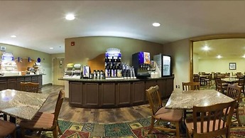 Holiday Inn Express Hotel & Suites Raton by IHG