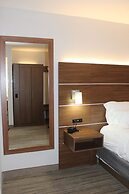 Holiday Inn Express Hotel & Suites Raton by IHG