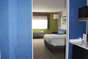 Holiday Inn Express Hotel & Suites Raton by IHG