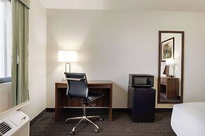 Travelodge by Wyndham Vaughn