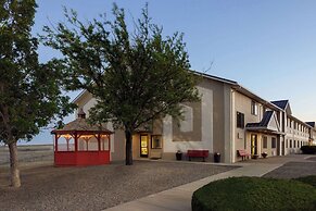 Travelodge by Wyndham Vaughn